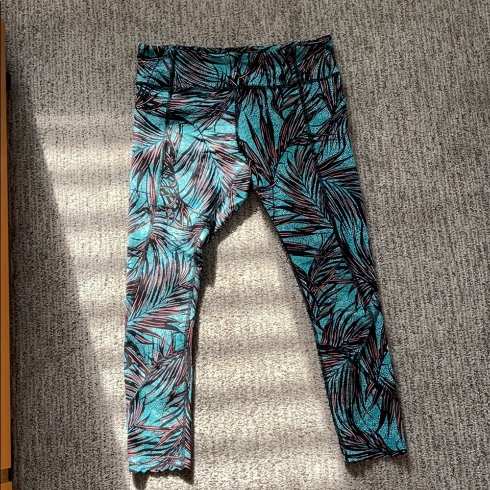 Lululemon leggings - size 10